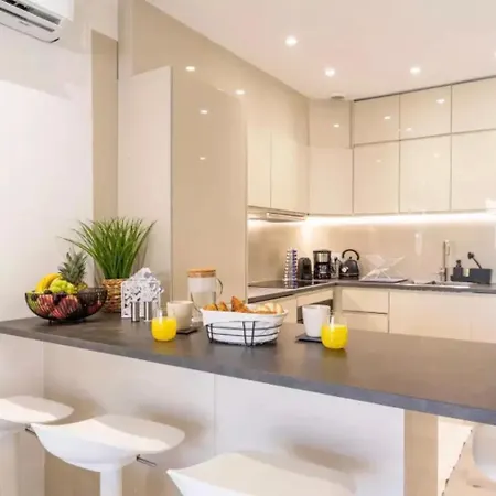 Luxueux 110m Colle Au Prestigieux Le Martinez Cannes
